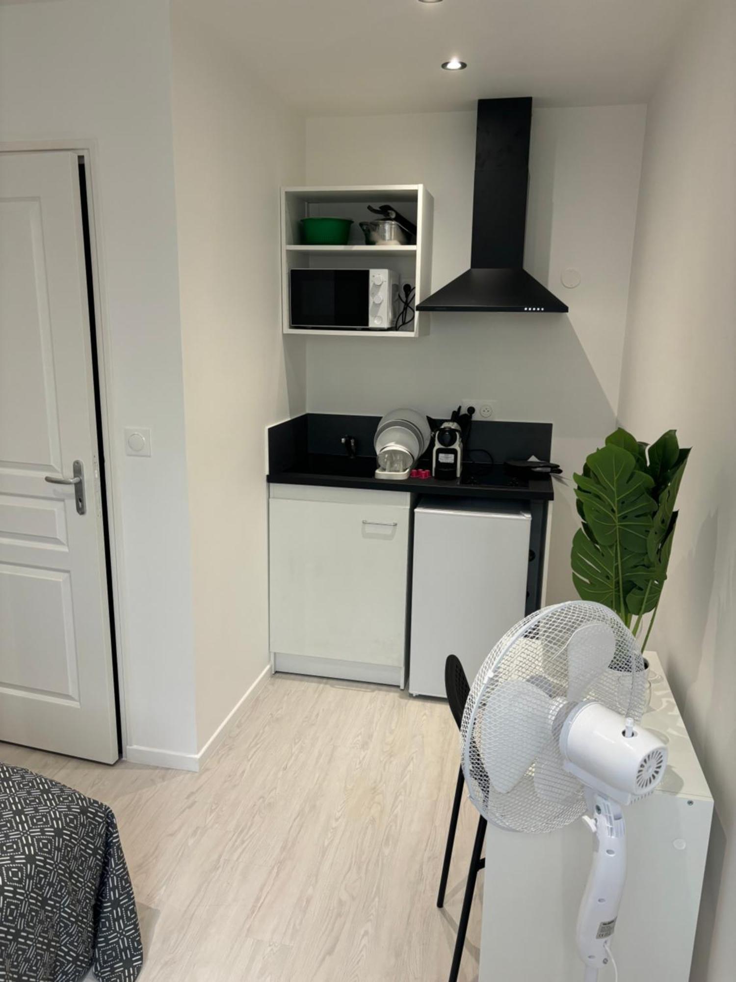 Le Peronne-5 Apartment Cambrai Luaran gambar
