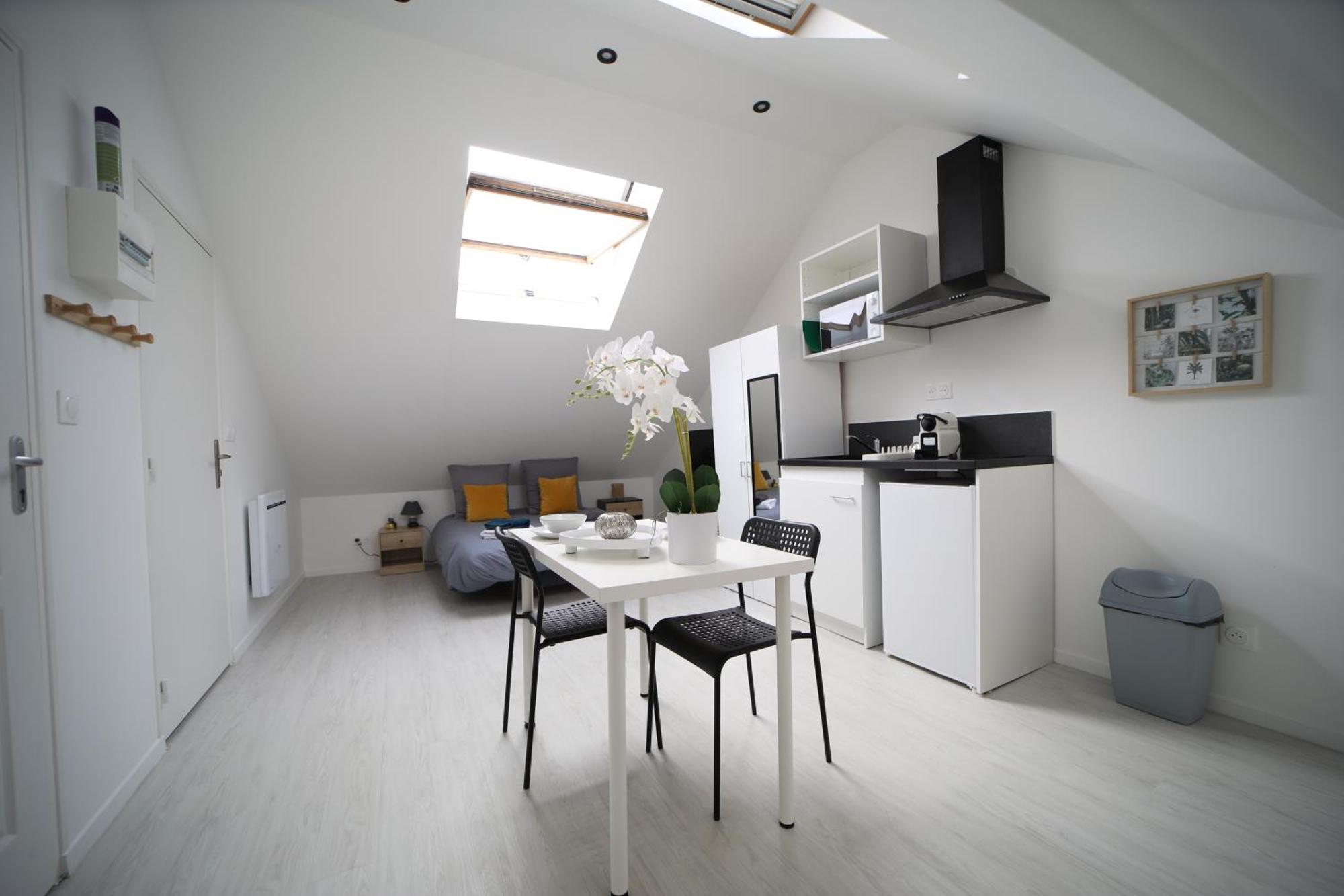 Le Peronne-5 Apartment Cambrai Luaran gambar