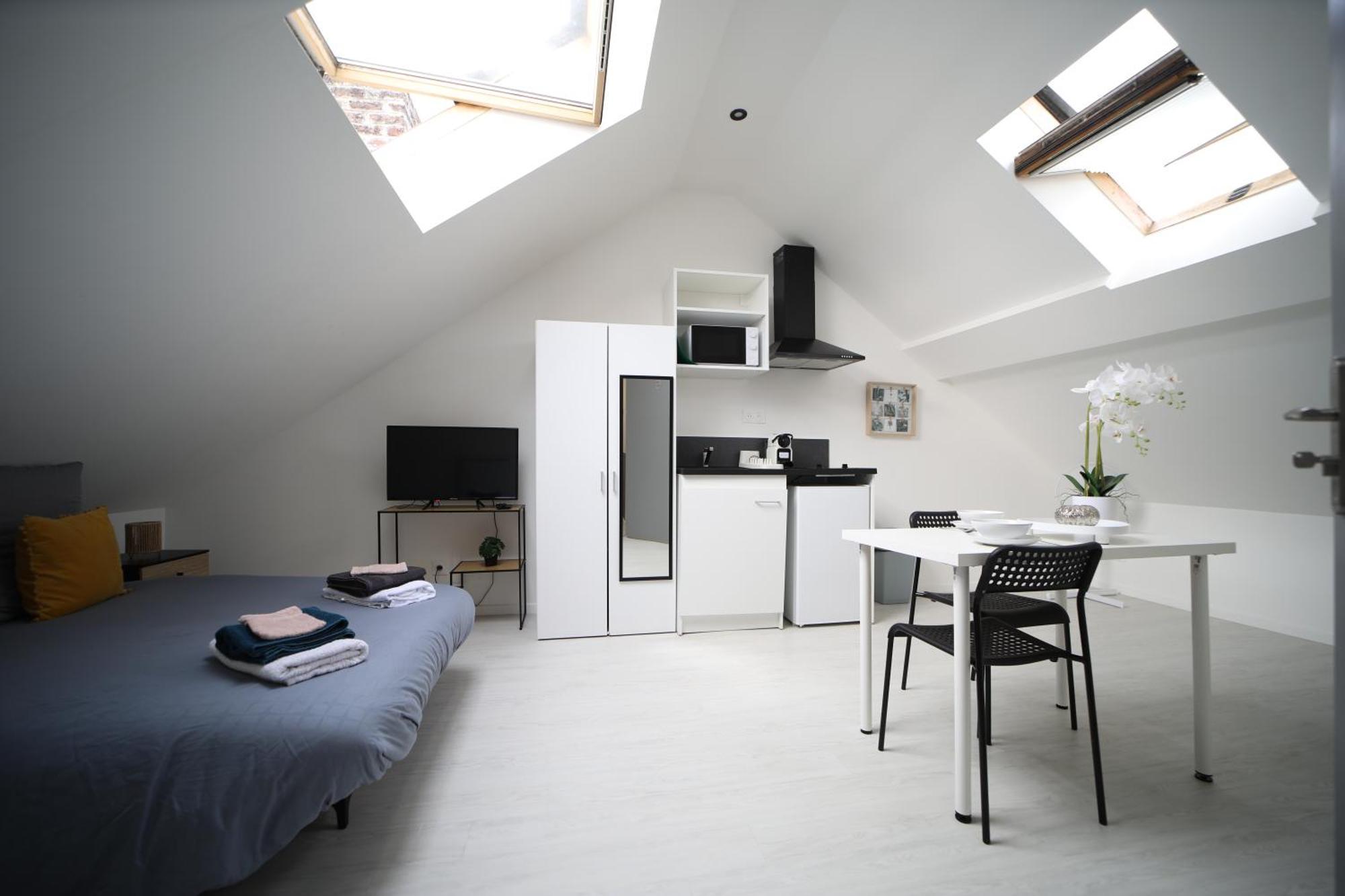 Le Peronne-5 Apartment Cambrai Luaran gambar